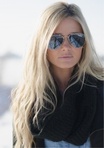 barefoot blonde winter fashion