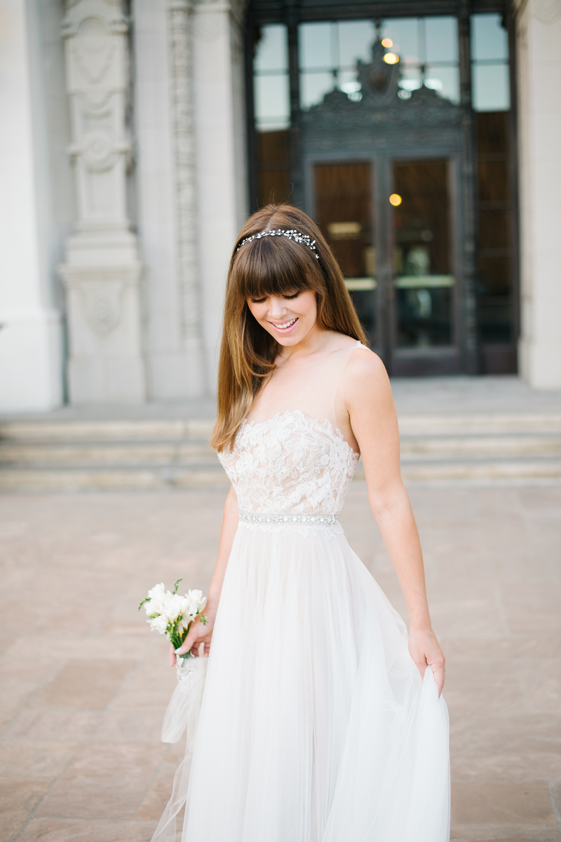BHLDN.