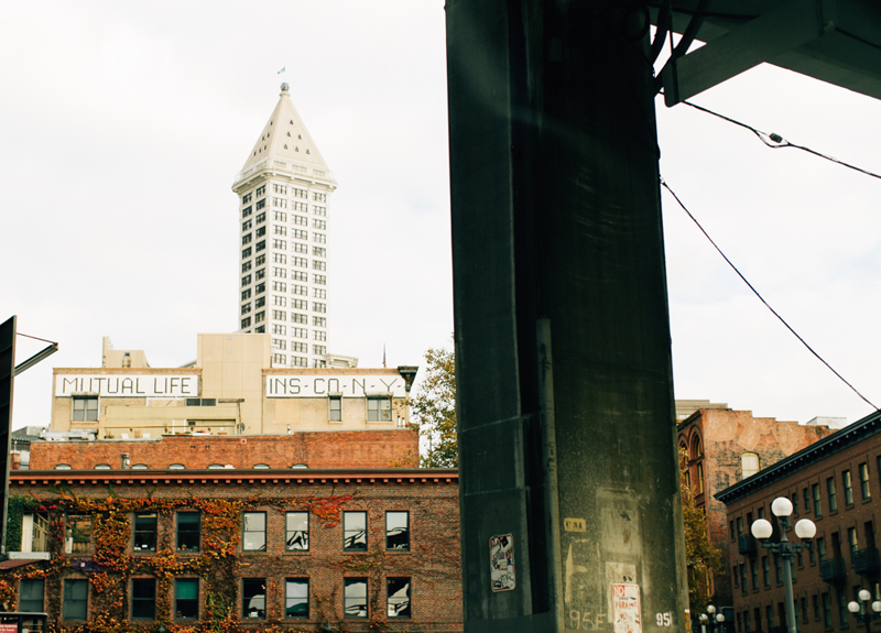 Pioneer Square Seattle Engagement Pictures